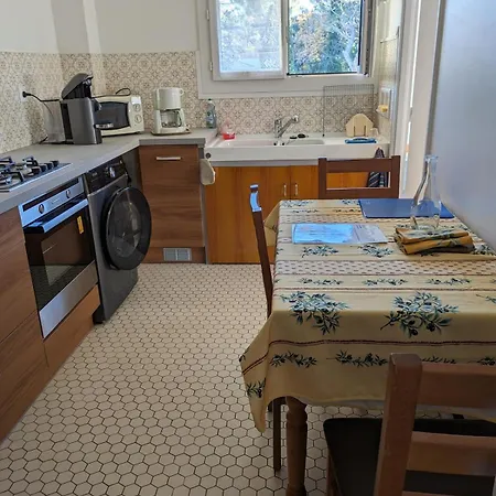 Spacieux Et Calme Apartamento *